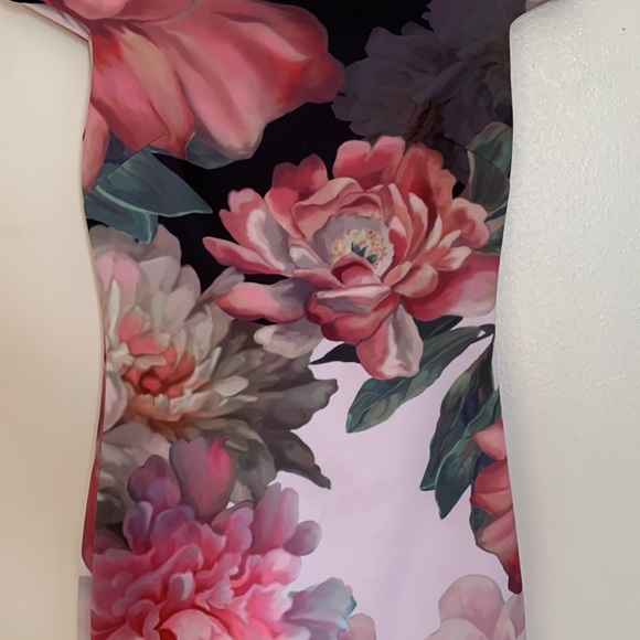 Stunning Ted Baker Off the Shoulder Dress - Picture 4 of 12